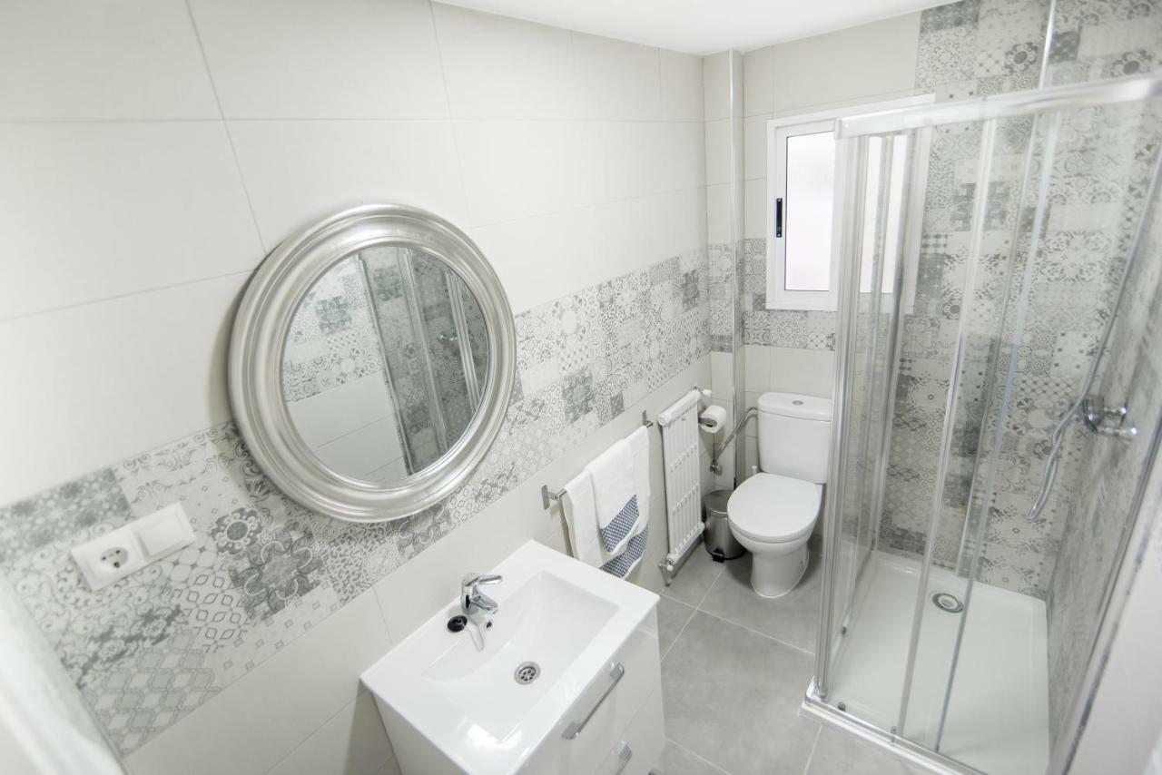 Emperatriz Deluxe Apartment Гранада Екстериор снимка
